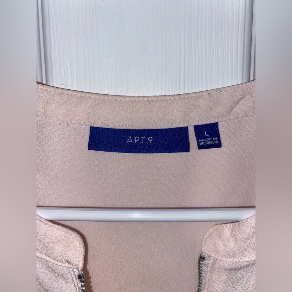APT 9 light pink shirt - Picture 2 of 4